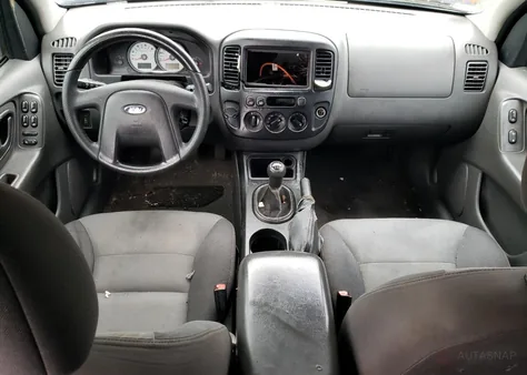 1FMYU02Z35KA37621